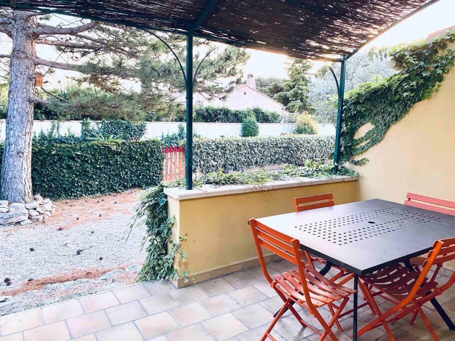 La Pitchoune : Gite Aux Pieds Des Alpilles Mouries Exterior foto